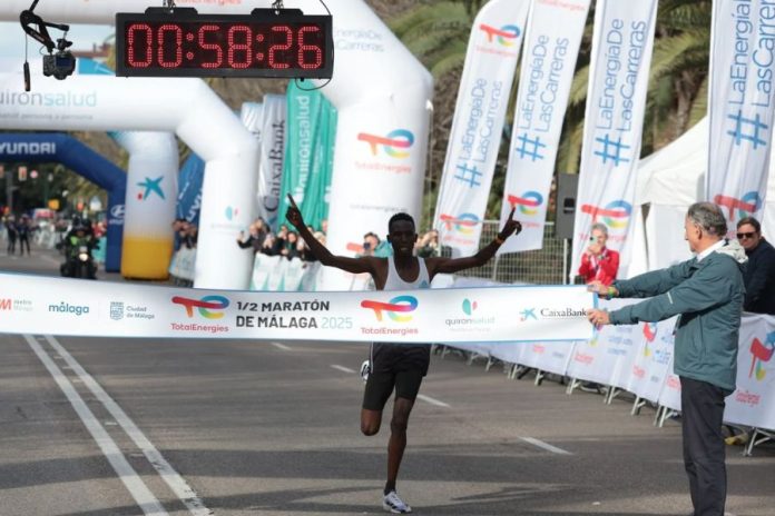 Gilbert Kiprotich (foto Salvador Salas)