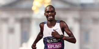 Kiplimo domina la maratona di Chicago e avvicina il primato del mondo Jacob Kiplimo (foto Getty Images Sport/Alex Davidson)