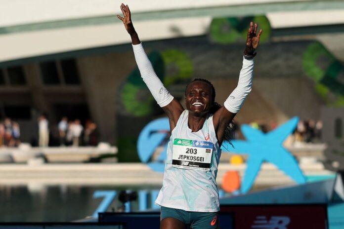 Joyciline Jepkosgei (foto Getty Images Sport/Florencia Tan Jun)